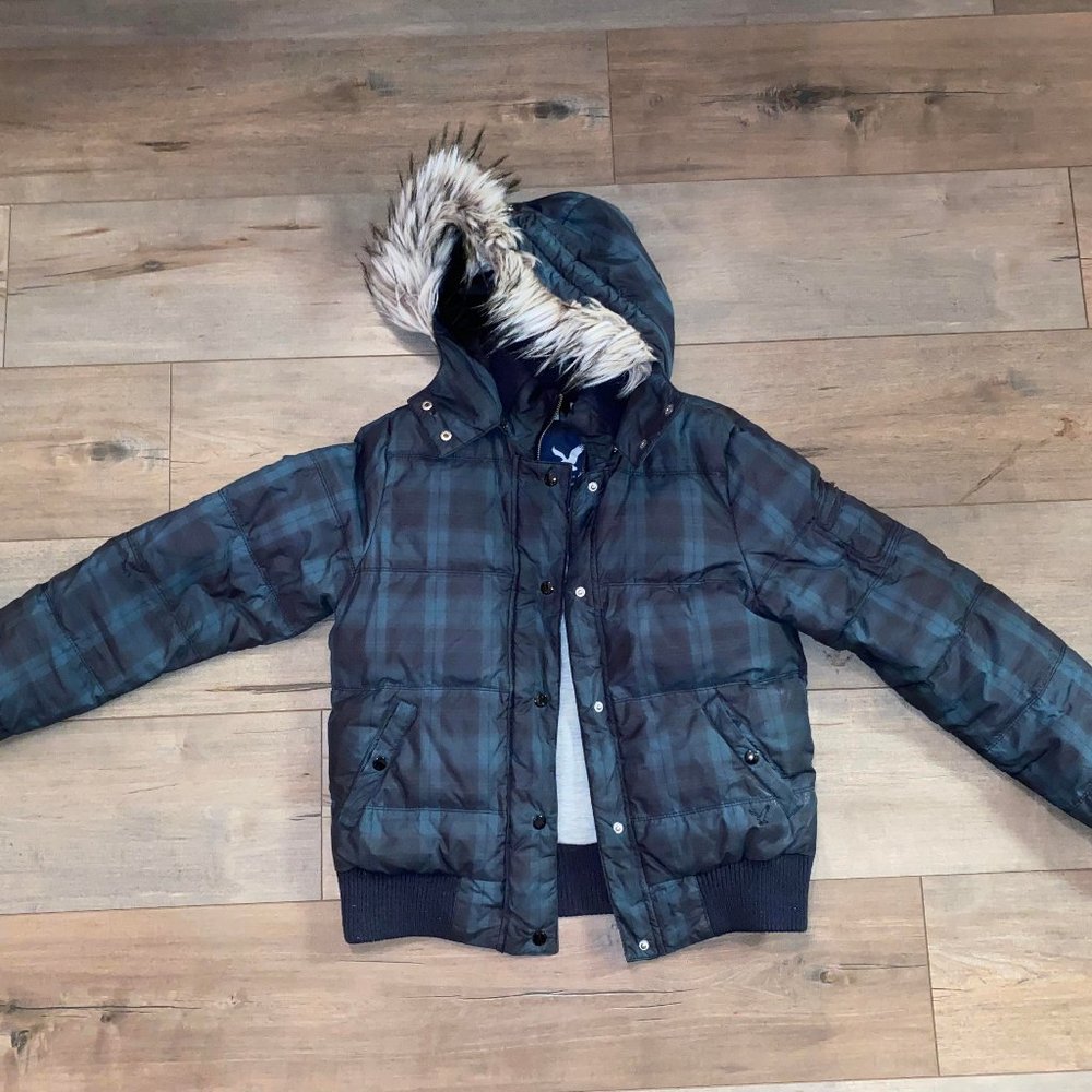 American Eagle Outfitters Plaid Puffer Coat with Fur Hood in Medium